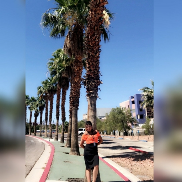 Meet your Posher, Jay's Boutique 💋 - Picture 9 of 10